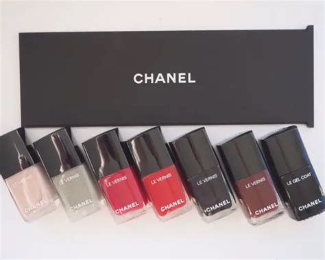 chanel gel coat oder topcoat|Chanel top coat nail polish.